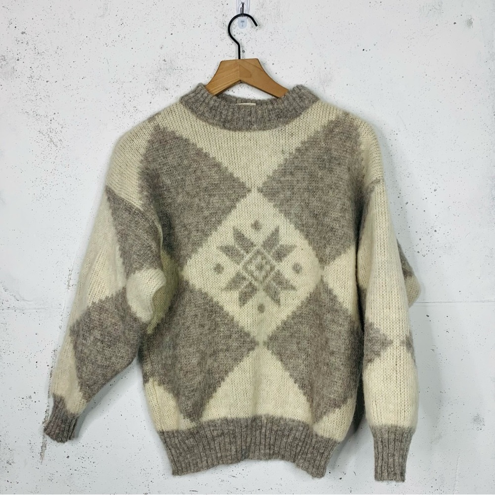 Hilda LTD Vintage Wool Snowflake Sweater Size Small